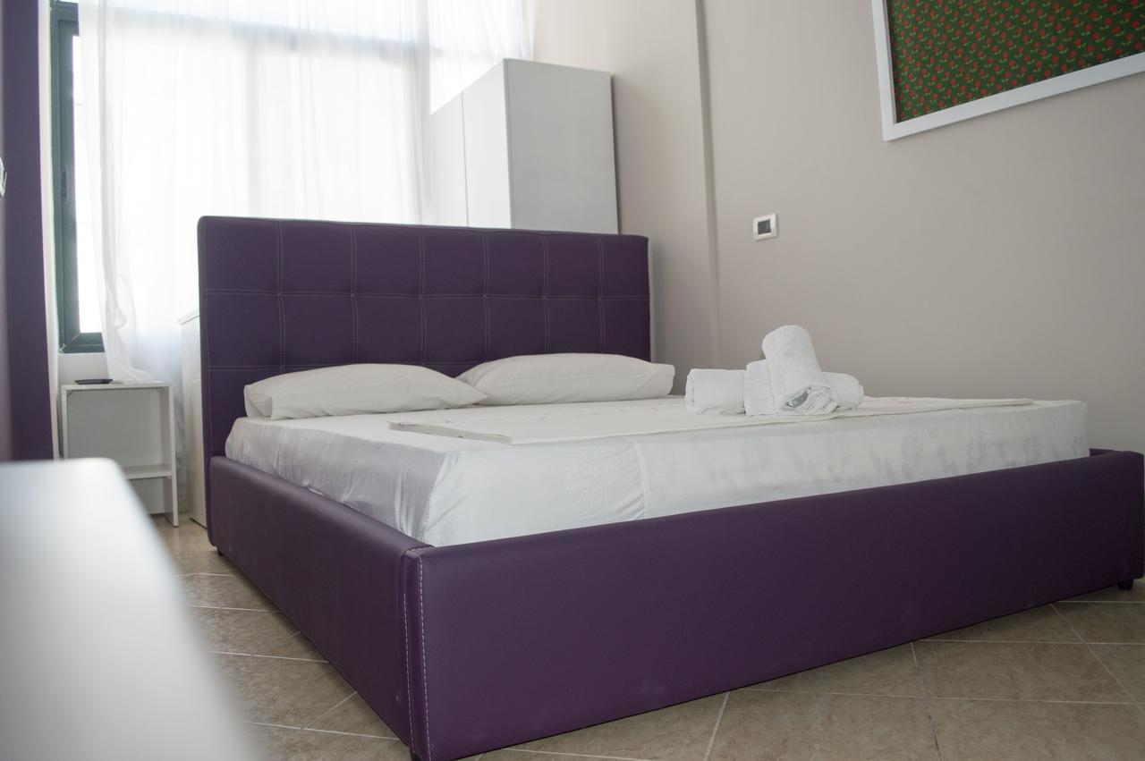 Hotel Riviera ดูร์เรส ภายนอก รูปภาพ