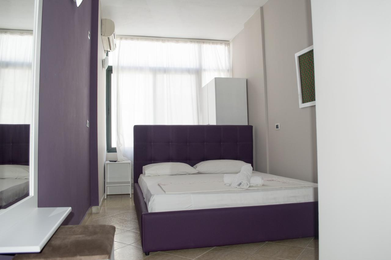 Hotel Riviera ดูร์เรส ภายนอก รูปภาพ