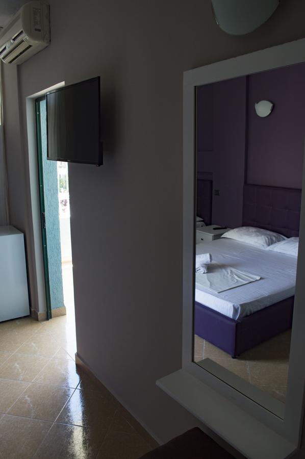 Hotel Riviera ดูร์เรส ภายนอก รูปภาพ