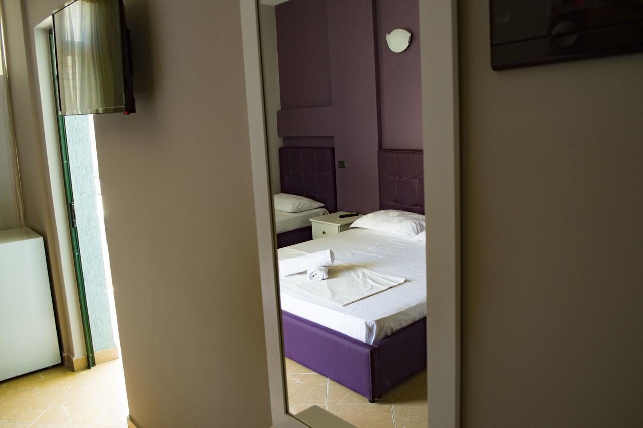 Hotel Riviera ดูร์เรส ภายนอก รูปภาพ