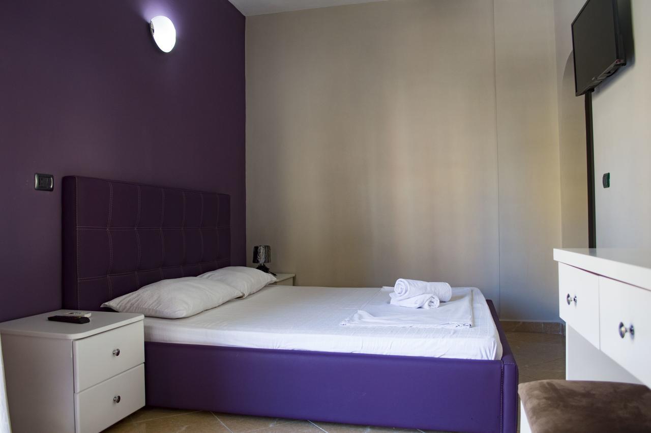 Hotel Riviera ดูร์เรส ภายนอก รูปภาพ